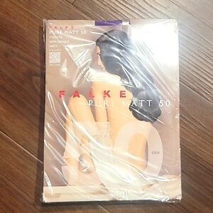 FALKE Pure Matt 50 Tights Petunia Color New